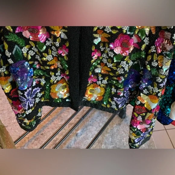 VINTAGE LAURENCE KAZAR Silk multi-colored beaded short jacket - Picture 13 of 16